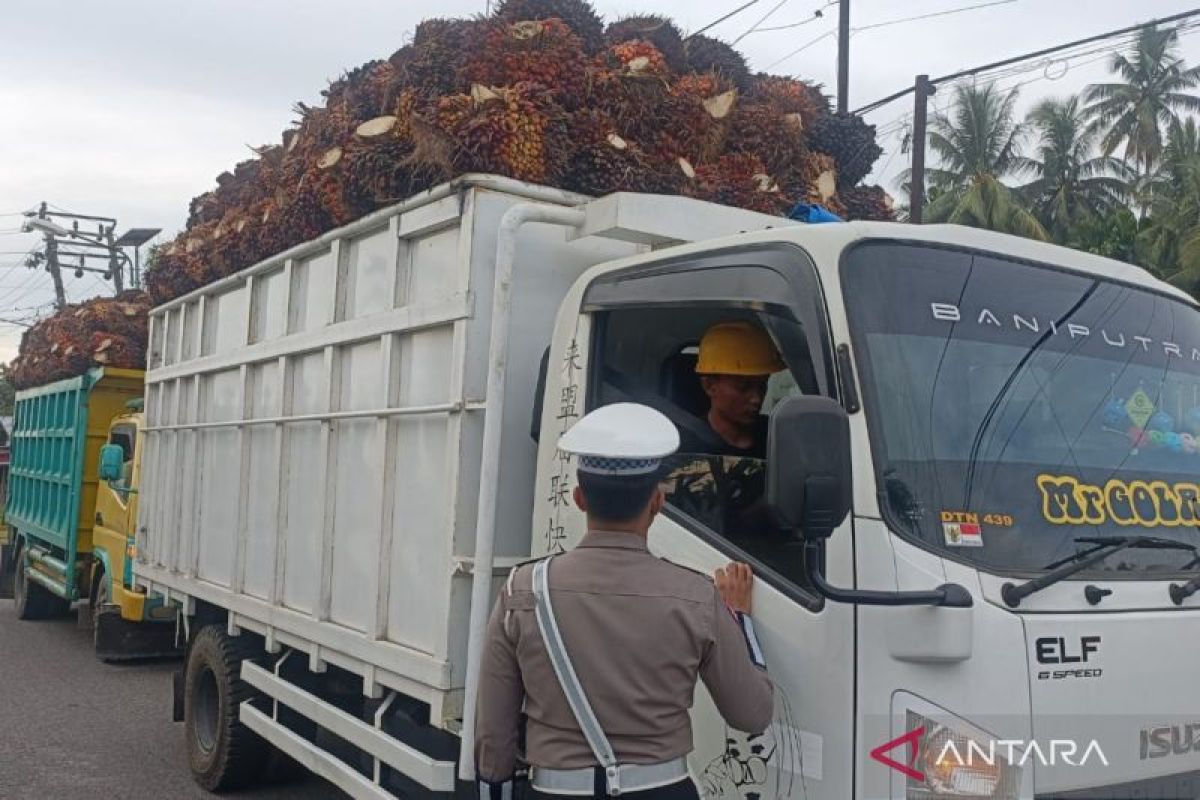 Polres Mukomuko kedepankan teguran selama Operasi Keselamatan