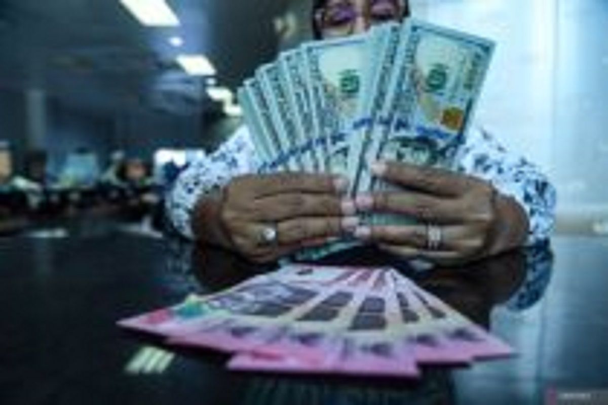 Nilai tukar rupiah pada Rabu pagi menguat jadi Rp16.359 per dolar AS