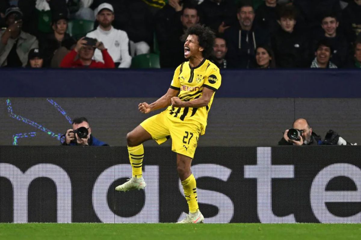 Dortmund ditekuk Bochum 0-2
