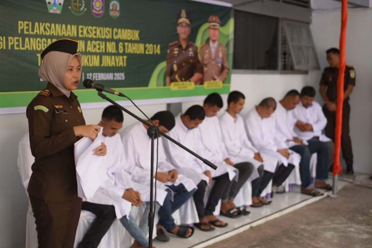 Kejari Bireuen eksekusi cambuk 10 terpidana pelanggaran syariat Islam