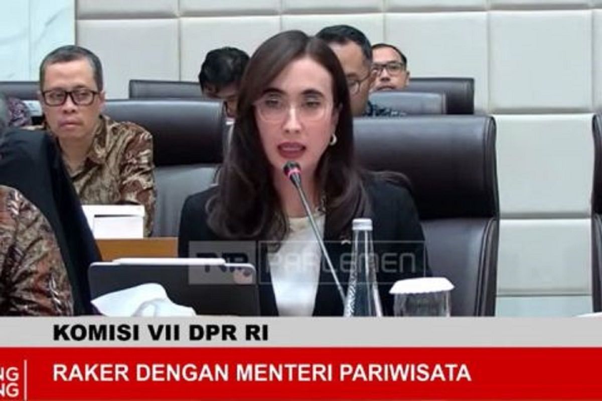 Anggota Komisi VII DPR RI soroti strategi Kemenpar efektifkan efisiensi anggaran