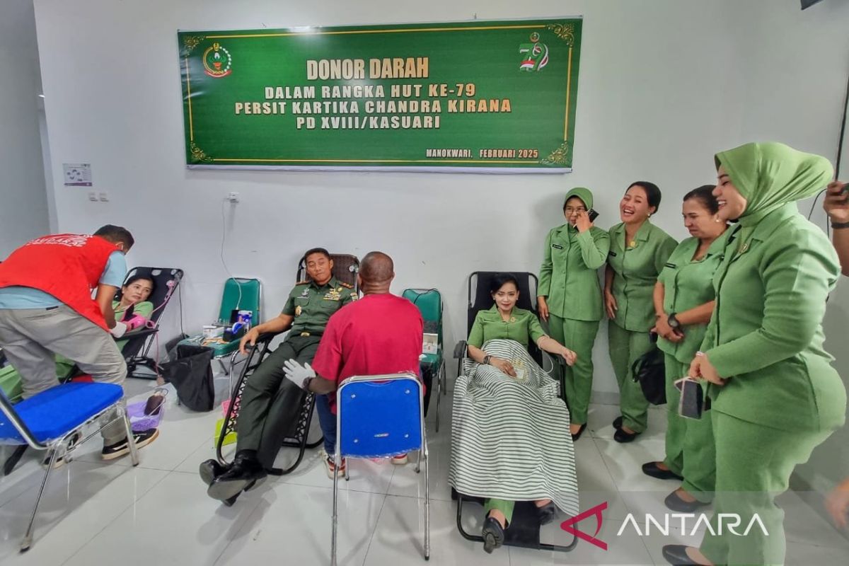Kodam Kasuari gelar donor darah dan sadaris sambut HUT Persit