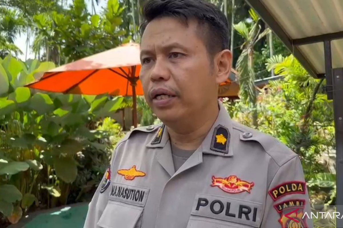 Kaca rumah pribadi Gubernur Jambi dirusak orang tidak dikenal