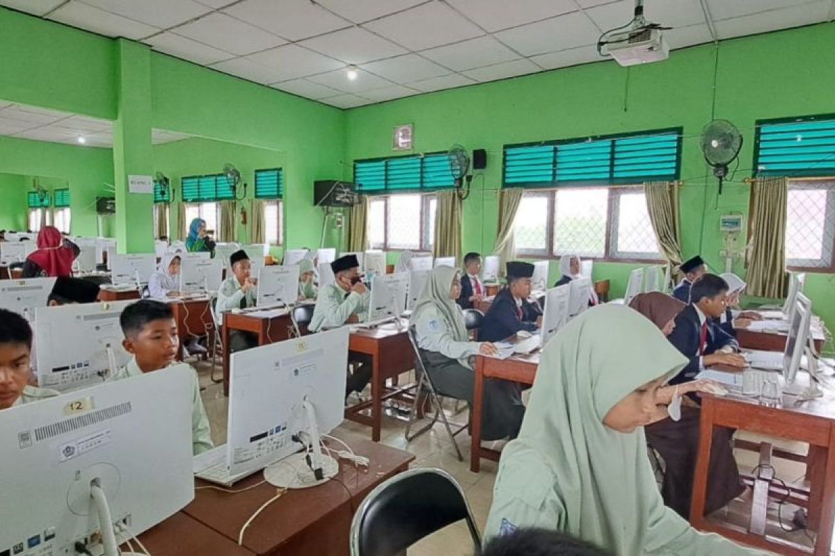 Kemenag sebut pendaftar Madrasah Aliyah Negeri unggulan capai 37 ribu siswa