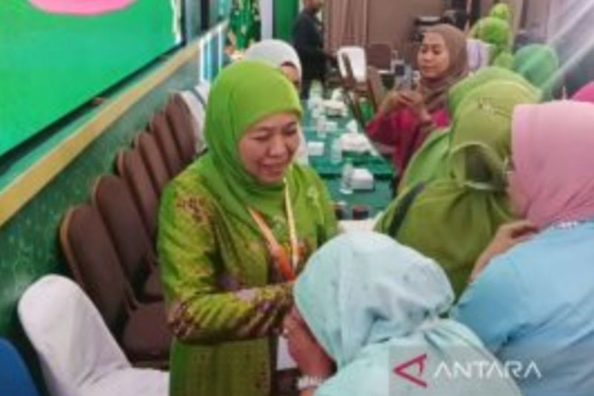 Khofifah Lanjutkan Pimpin Muslimat NU Periode 2025 - 2030