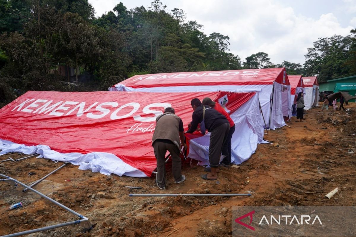 Pemprov dan Pemkot gotong royong bantu korban kebakaran di Kendari
