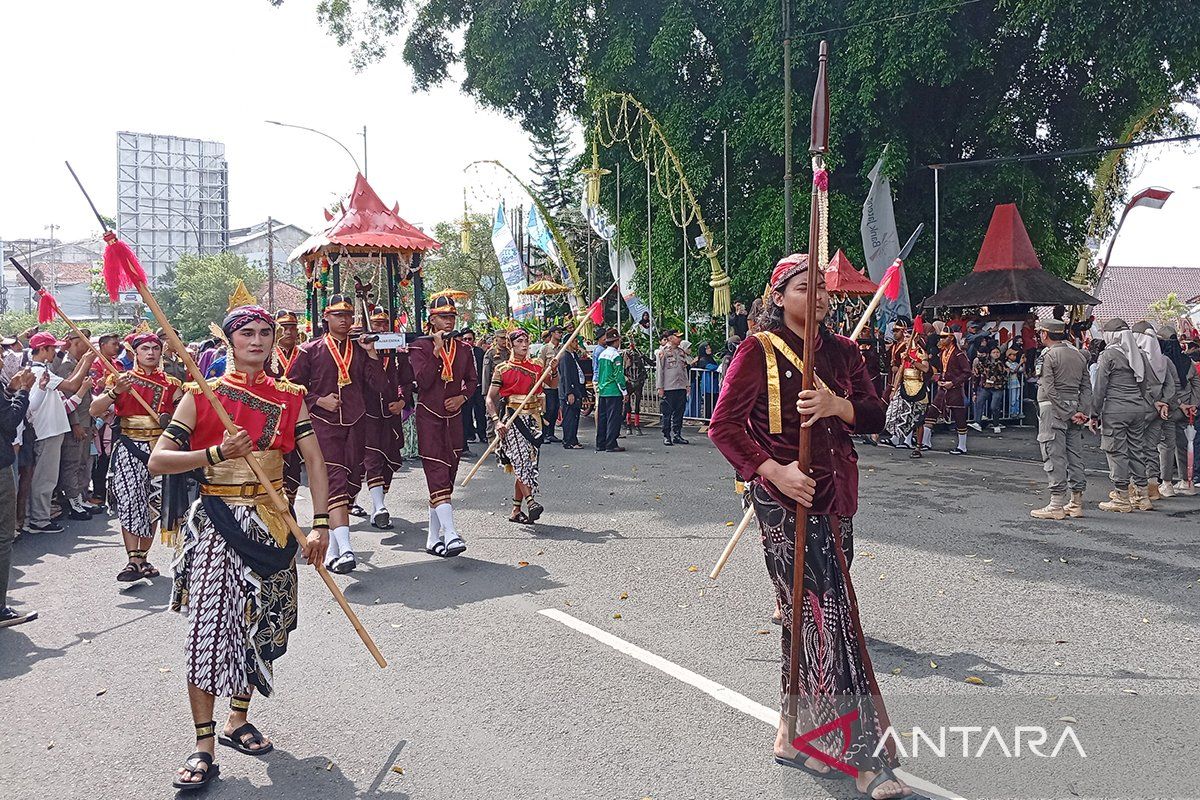 Kirab pusaka untuk kenalkan sejarah Banyumas kepada masyarakat