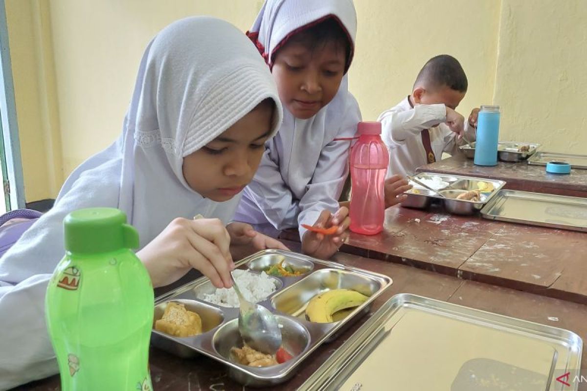 Plt Gubernur: 13 ribu anak di Bengkulu nikmati Makan Bergizi Gratis