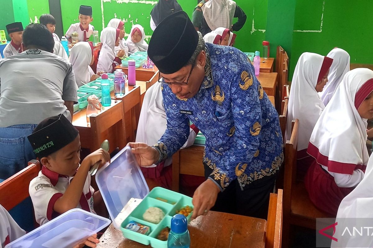 Sekda Gorontalo Utara kawal pendistribusian Makanan Bergizi Gratis