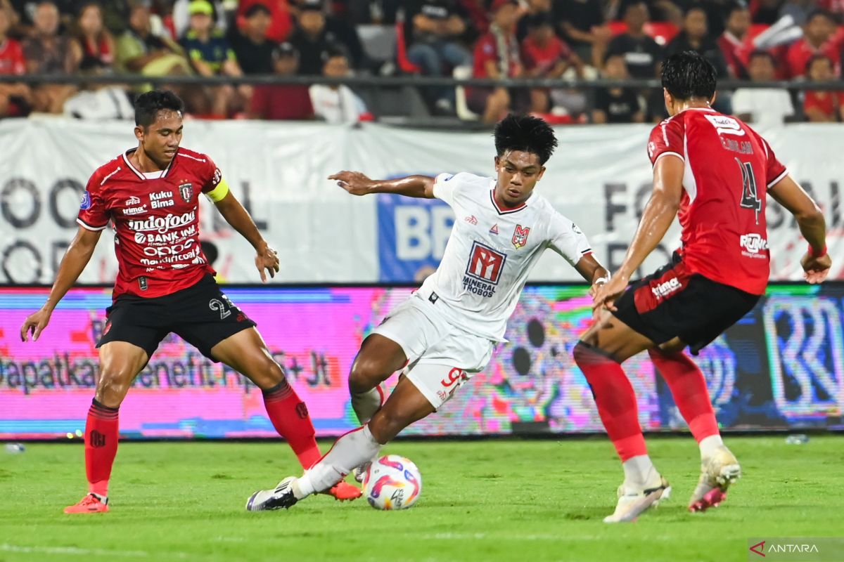 Liga 1 - Bali United imbang 1-1 lawan Malut United