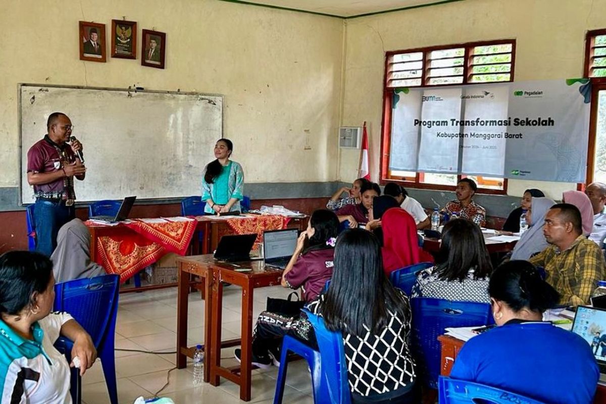 Dukung Pendidikan Indonesia, Pegadaian dan Garuda Indonesia Bersinergi Wujudkan Transformasi Sekolah di Pulau Komodo