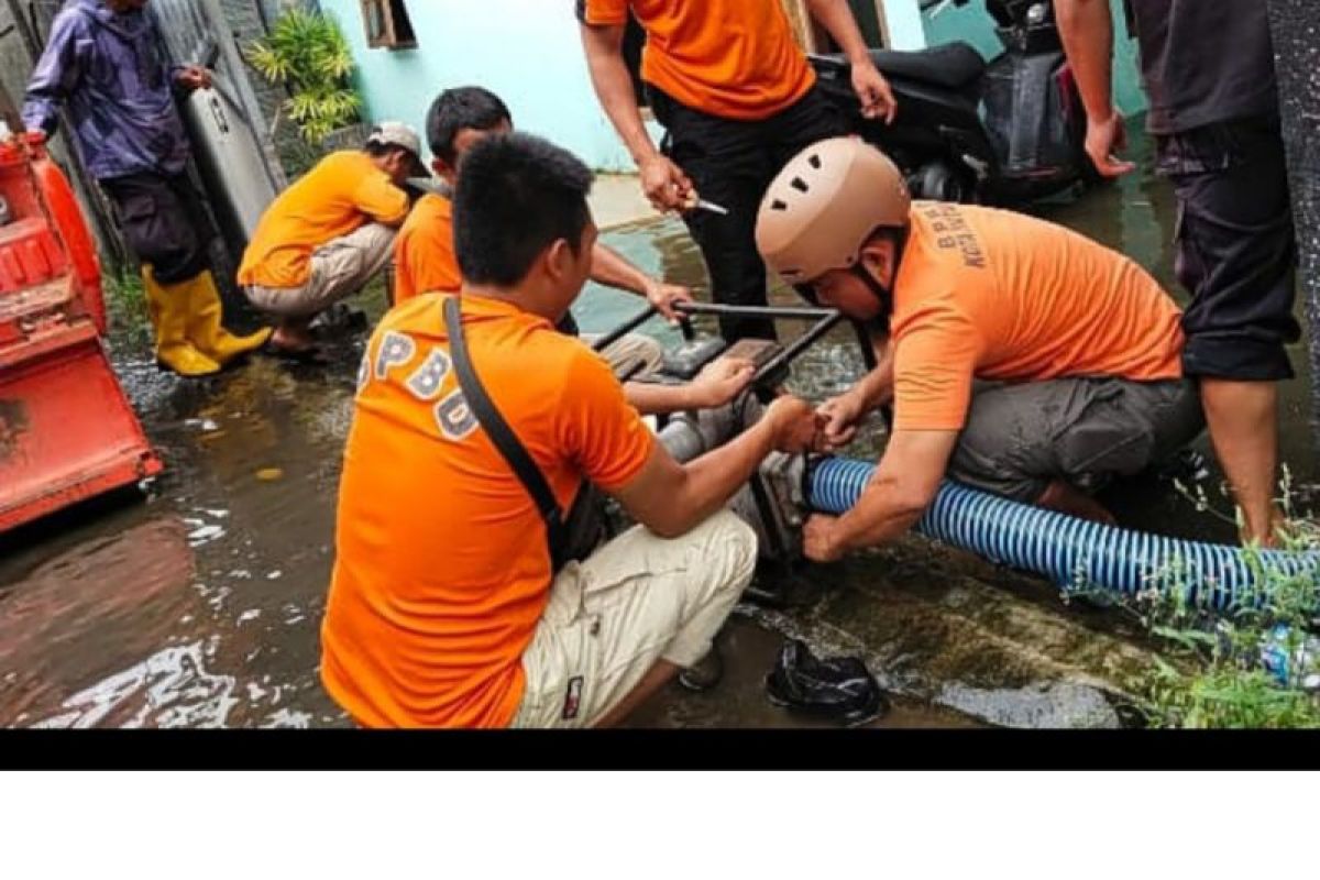 Dinas PUPR Mataram tangani tanggul jebol akibat cuaca ekstrem