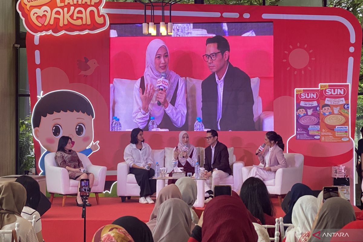 Dude Harlino dan Alyssa Soebandono sempat bingung hadapi anak GTM