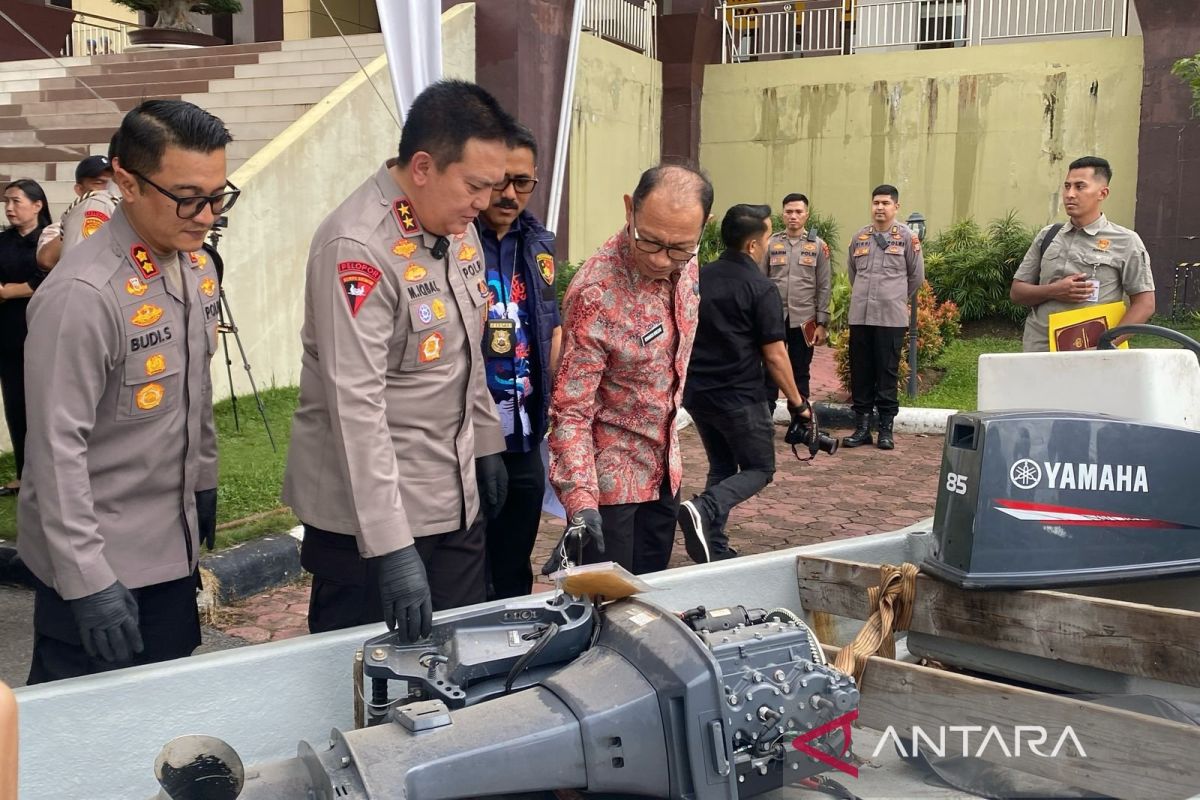 Kapolda Riau ancam copot Kasatnarkoba jika ada kampung narkoba