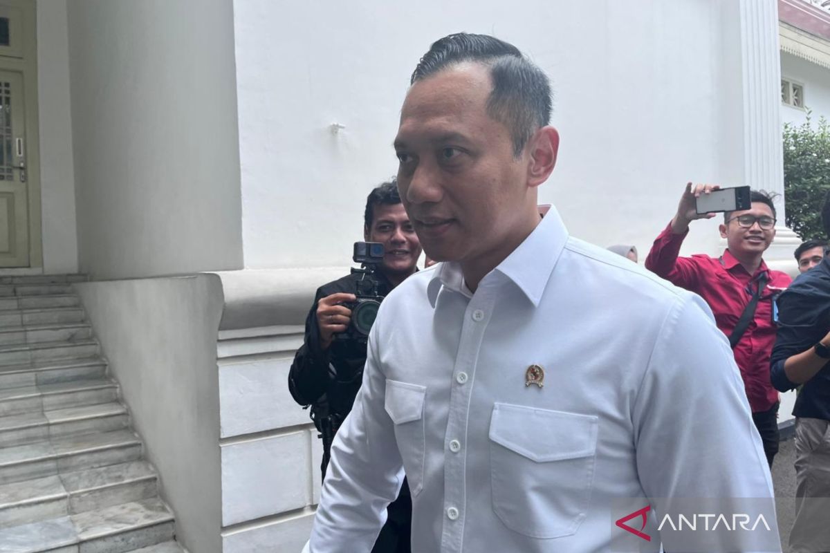 Presiden Prabowo panggil Menko AHY dan sejumlah menteri bahas infrastruktur