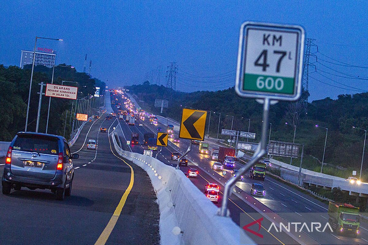 Indef: Diskon tarif tol untuk urai kepadatan lalin masa libur Lebaran