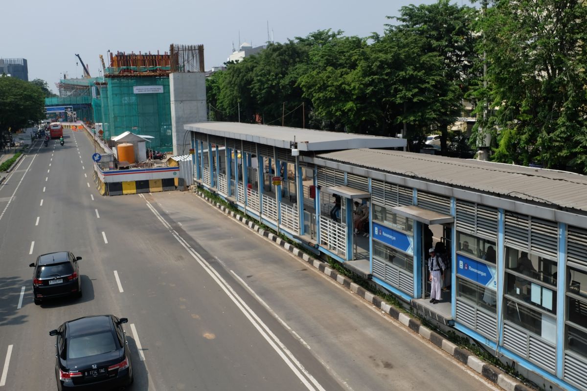 Transjakarta kembali mengoperasikan Halte Ramawangun