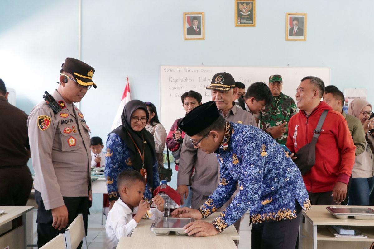 SPPG Kodim 0805 Ngawi mulai terapkan Program MBG di 28 sekolah 