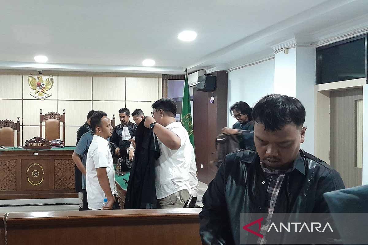 Majelis hakim tunda sidang tuntutan kasus korupsi BRA Rp15,39 miliar