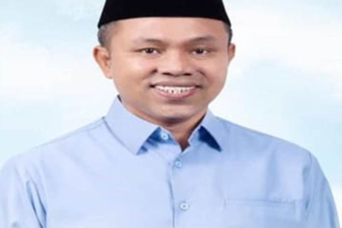 Jejak Petugas "Cleaning Service" menapak jadi Gubernur Riau