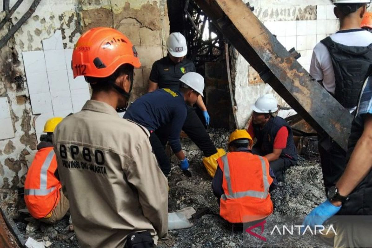 Kriminal kemarin, penyebab kebakaran Glodok lalu kasus Nikita Mirzani