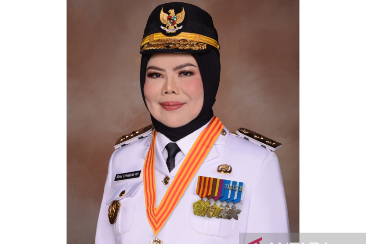 Idah Syahidah, Wagub Gorontalo perempuan pertama