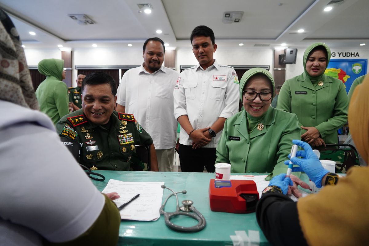 Persit KCK kumpulkan ratusan kantong darah di Banda Aceh