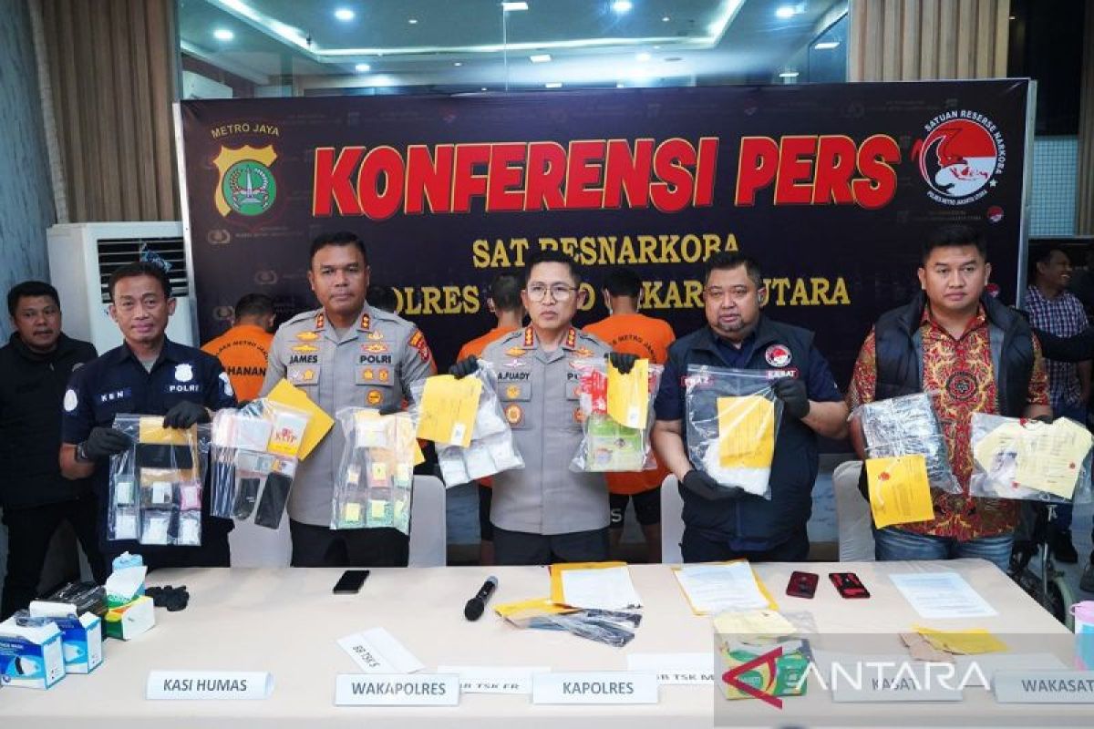 Kriminal kemarin, polisi tangkap penganiaya hingga pemilik sabu