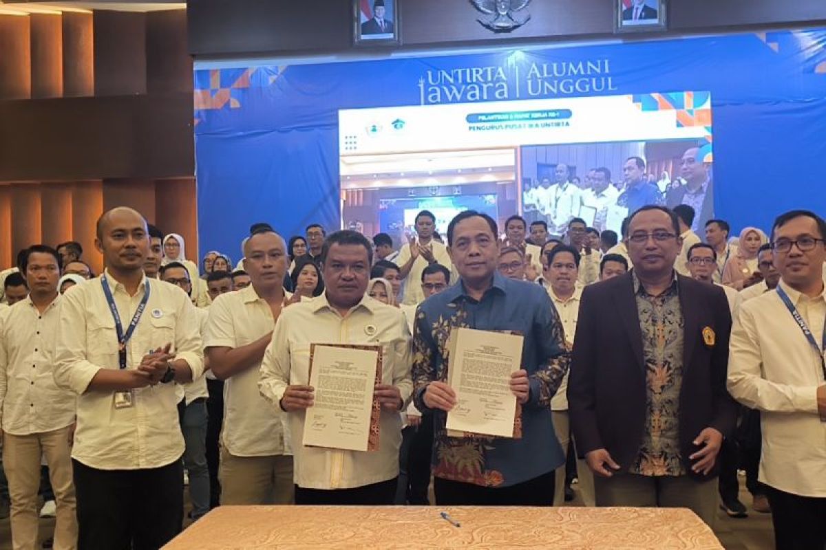 Lamhot Sinaga lantik Pengurus Pusat IKA Untirta masa bakti 2024-2029