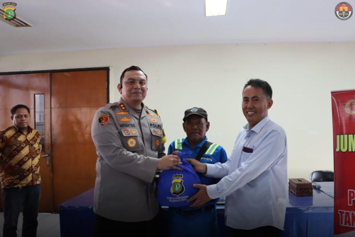 Buruh Pelabuhan Tanjung Priok diminta tak mudah termakan hoaks