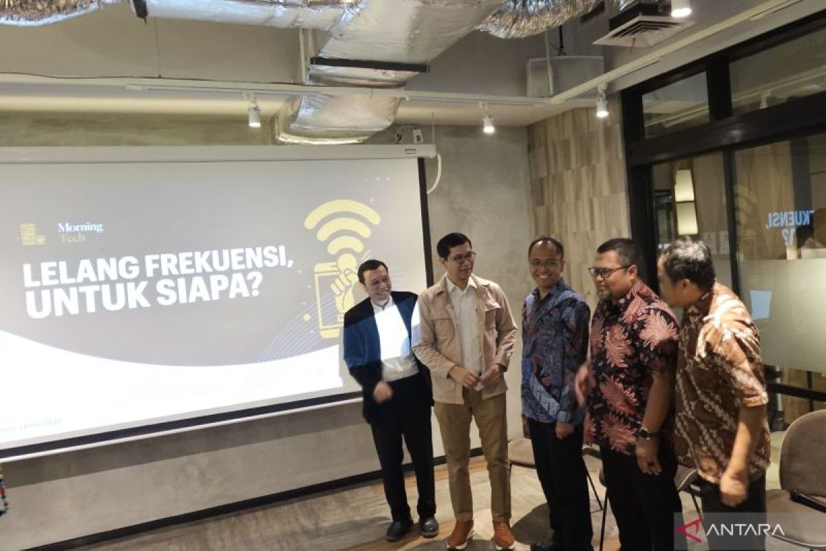 Pemerintah siapkan lelang frekuensi 1,4 GHz untuk konektivitas adil