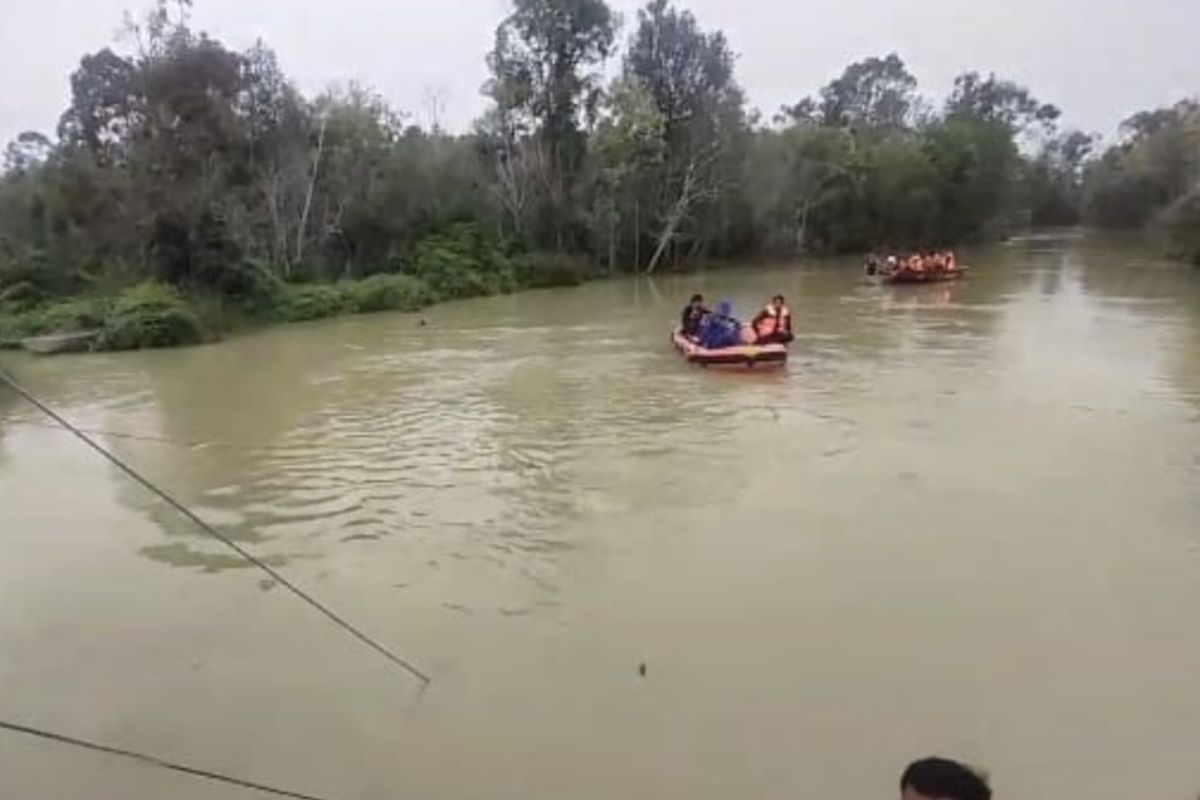 Balita Diduga tenggelamdi kanal Perkebunan Kelapa Sawit