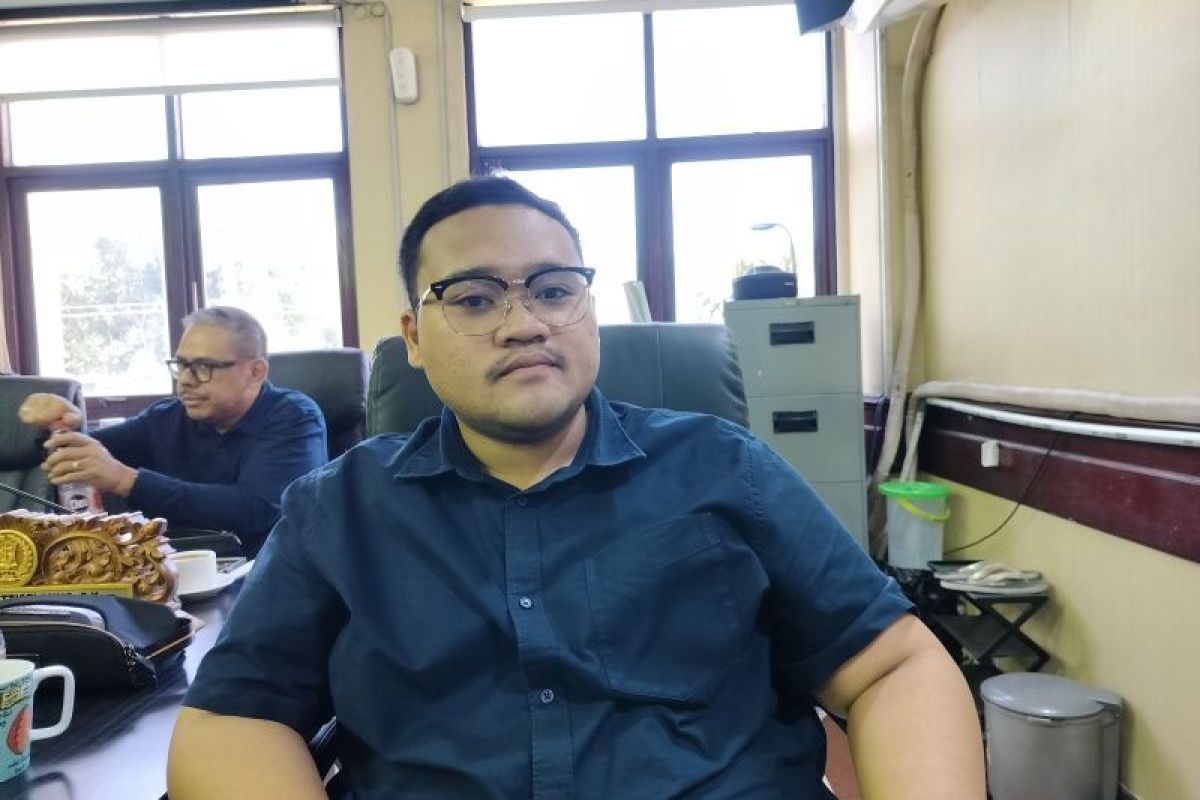 DPRD Surabaya ingatkan Pemkot berikan solusi pada pengemis dan pengamen