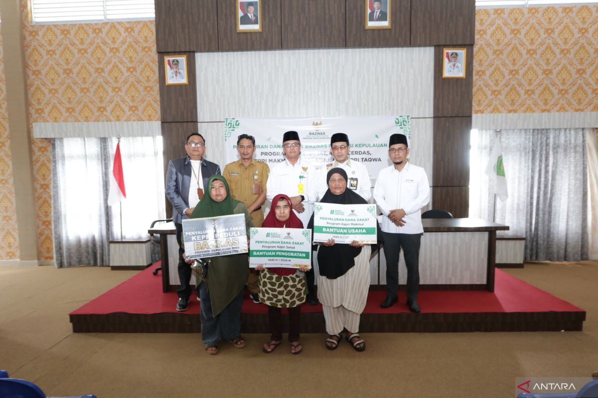 Baznas Kepri salurkan 1.000 paket sembako Ramadhan bagi kaum dhuafa