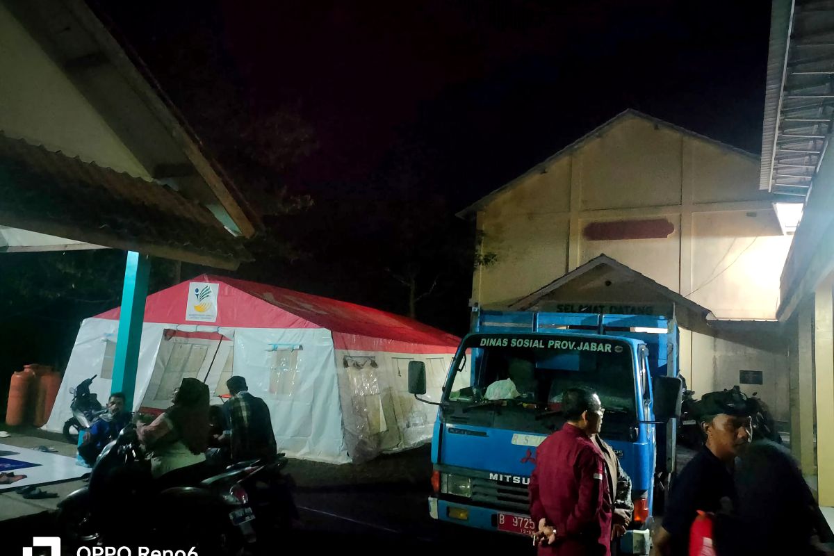 Kemensos bantu korban bencana pergerakan tanah di Tasikmalaya 