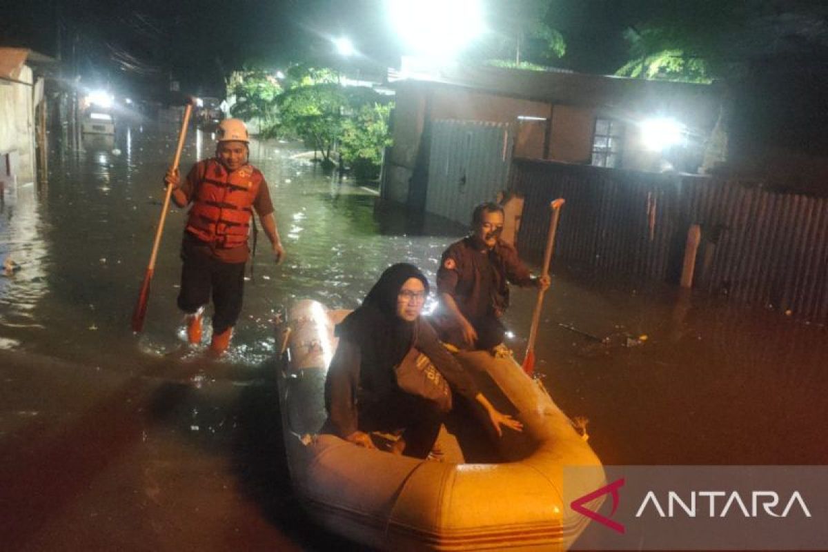 BNPB: 233 warga masih mengungsi karena banjir di Bandung Barat