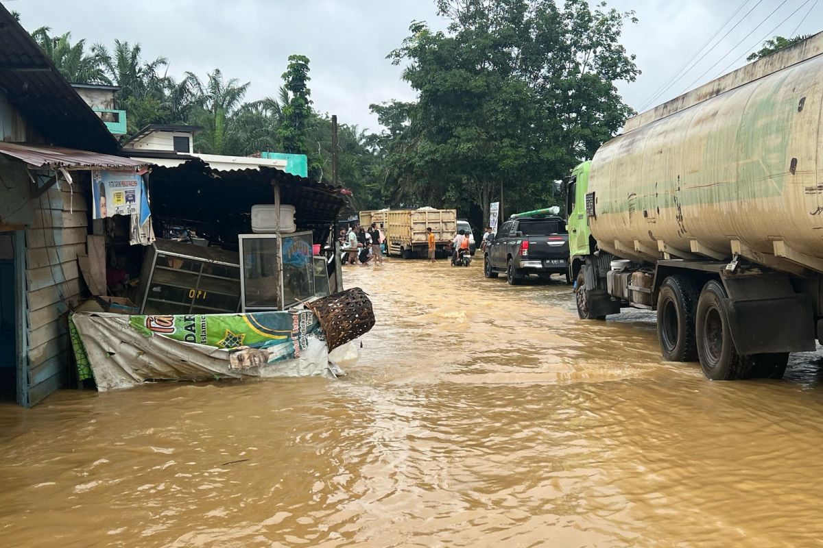 Ratusan rumah di Tapung Hulu terendam banjir