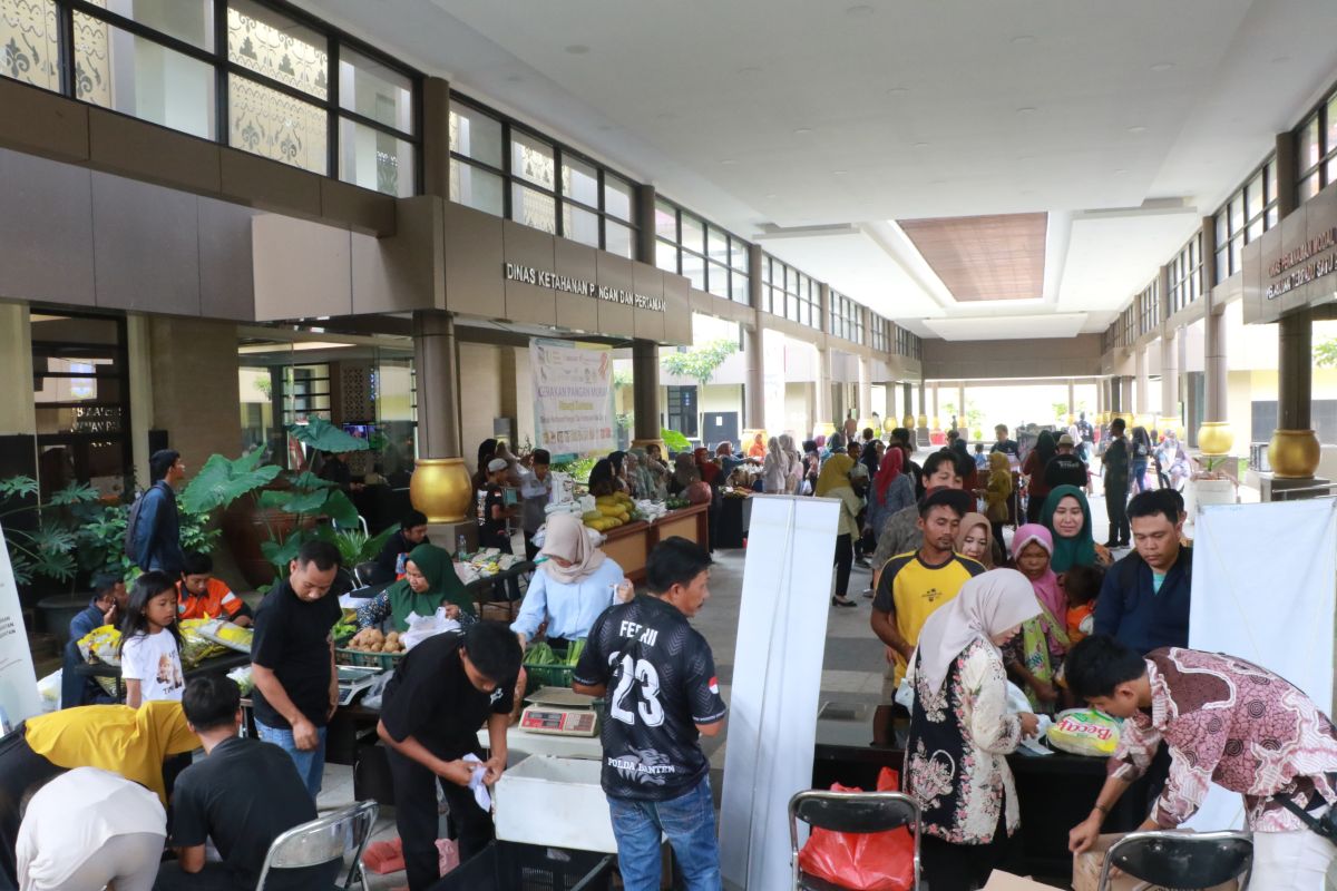 Pemkab Serang gelar pangan murah untuk stabilkan harga