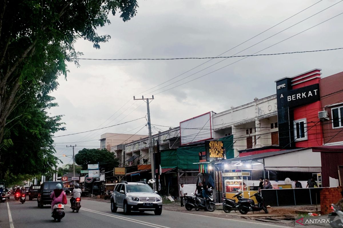 Prakiraan cuaca Banda Aceh berawan dan berpotensi hujan ringan