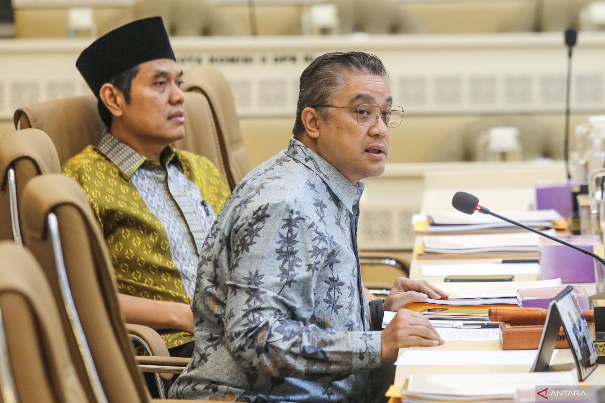 Komisi II soroti politik uang dalam perbaikan sistem pemilu Indonesia
