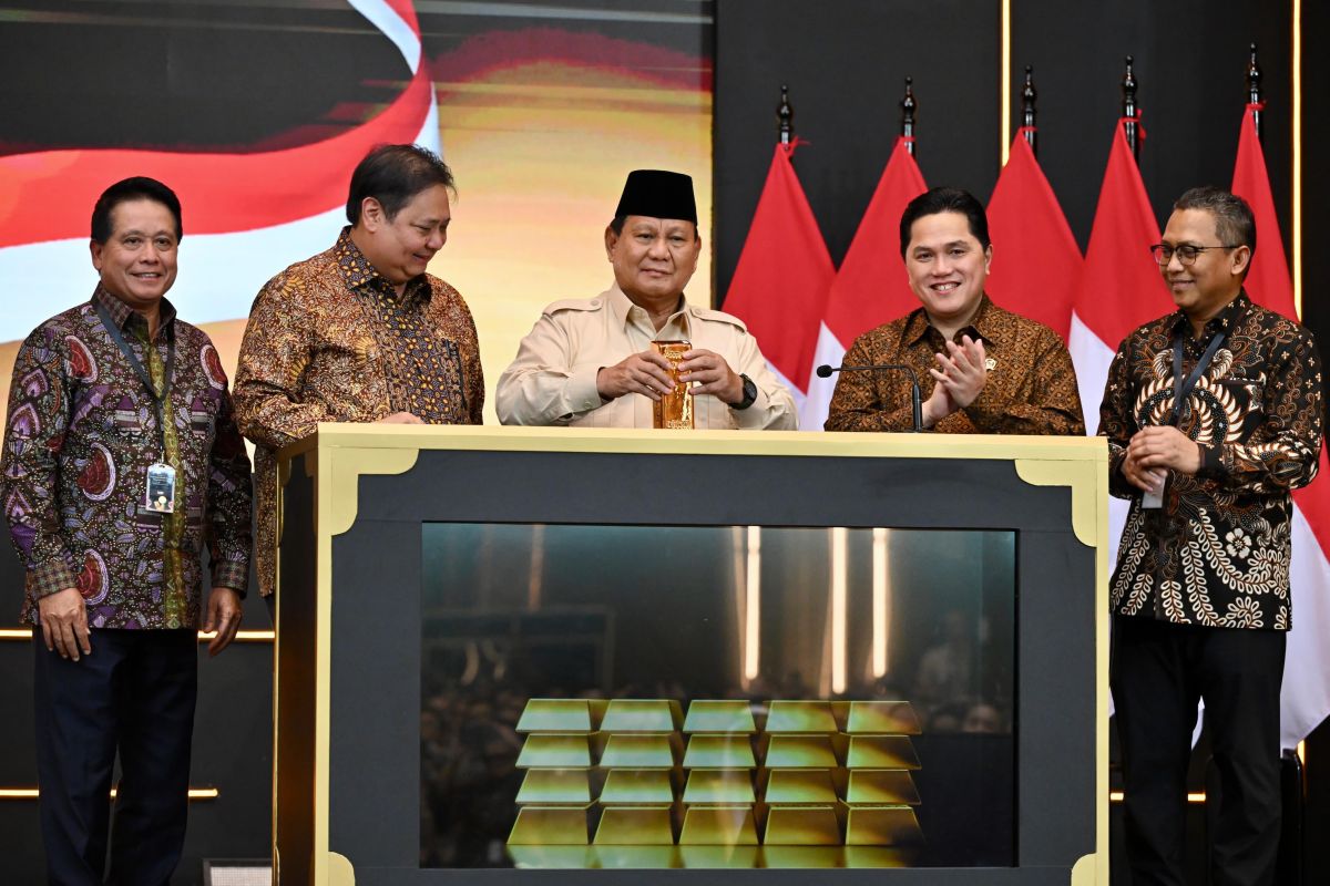 Presiden Prabowo Resmikan Pegadaian Sebagai Bank Emas Pertama di Indonesia