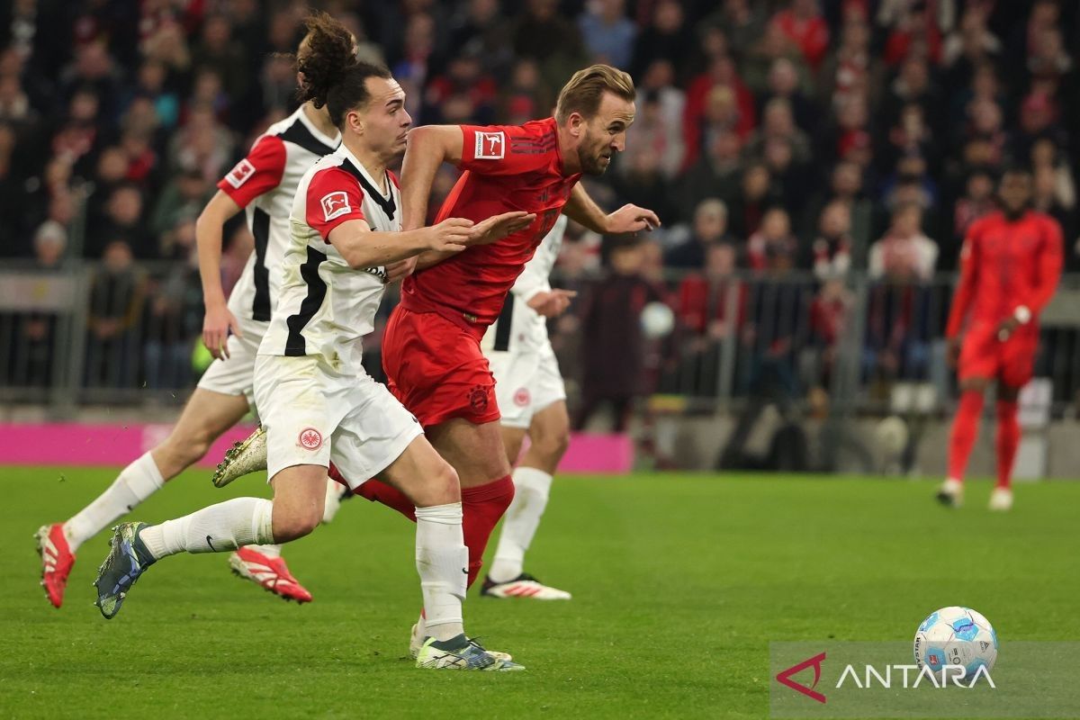 Bayern Muenchen kokoh di puncak klasemen sementara setelah tekuk VfB Stuttgart