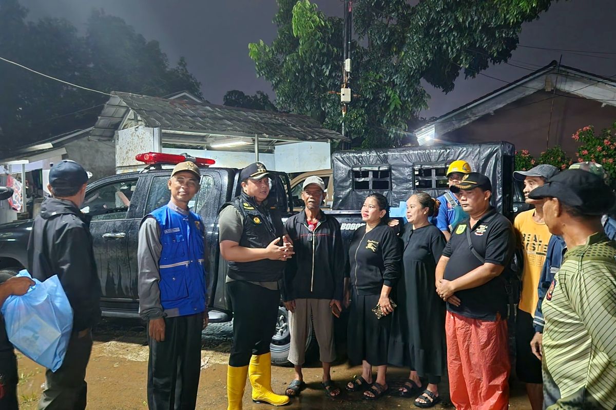 Kemensos salurkan bantuan korban banjir Bogor