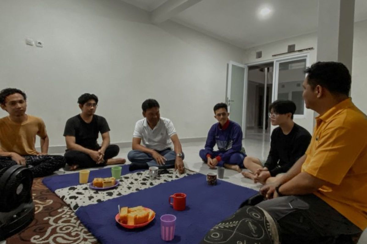 Wabup HSS ingatkan mahasiswa manfaatkan fasilitas asrama sebaik-baiknya