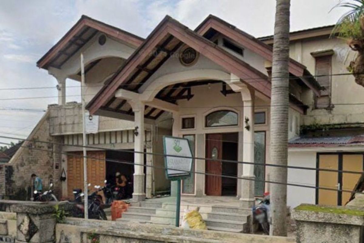 Tersangkut kredit macet, rumah Diana Tabrani kembali dilelang