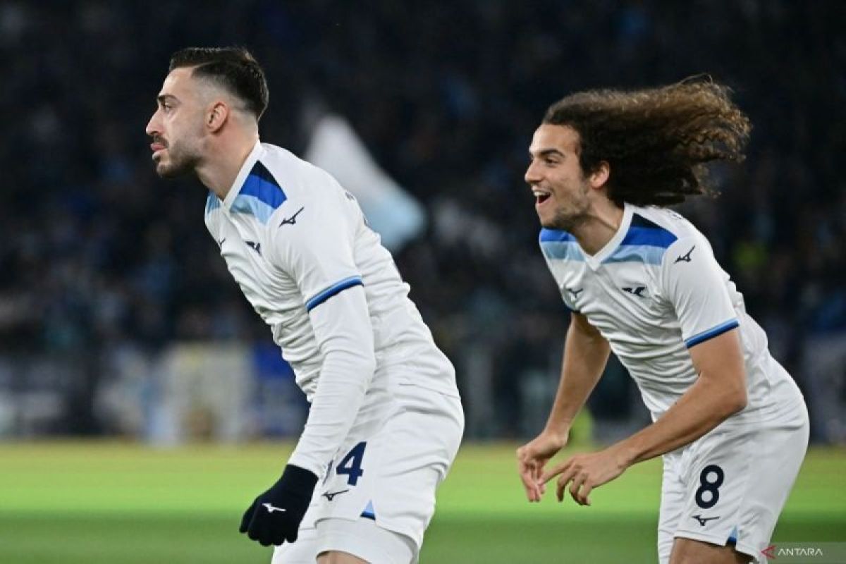 Lazio dengan sembilan pemain masih terlalu kuat bagi  Viktoria Plzen