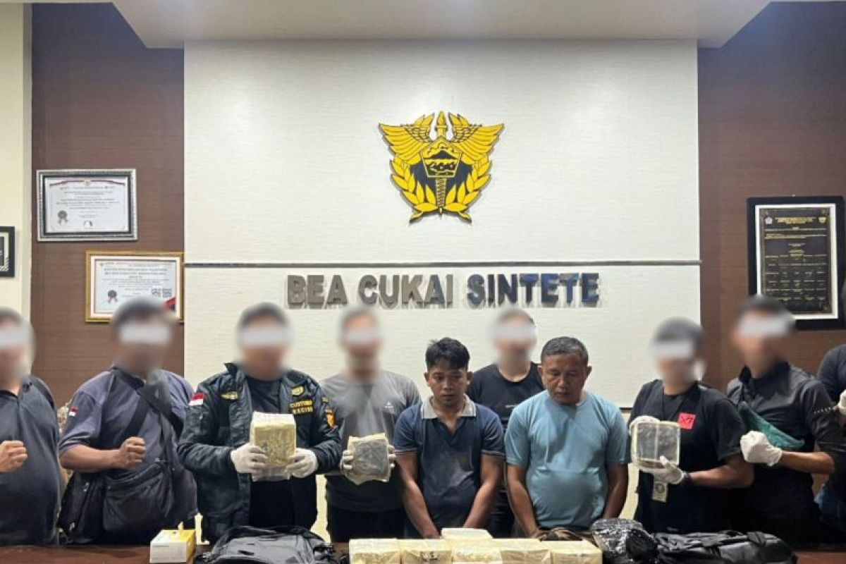 Bea Cukai dan BNNP Kalbar gagalkan penyeludupan 10 Kg sabu di perbatasan