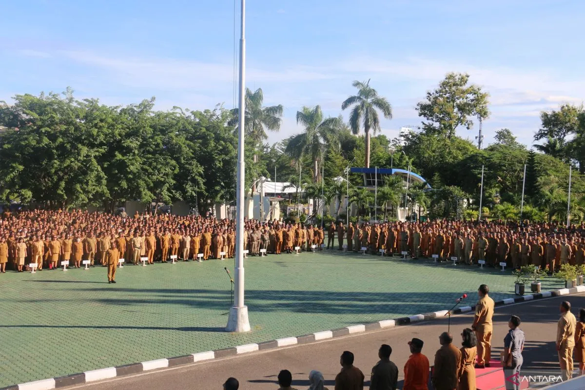 Gubernur NTT meminta ASN tak bekerja sekadarnya