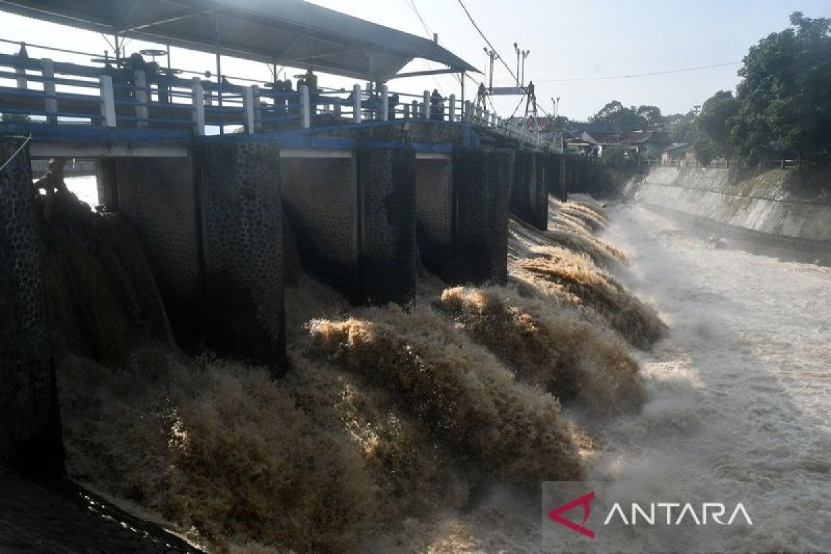 Pos Pantau Depok Siaga 1, BPBD minta warga bantaran Ciliwung waspada