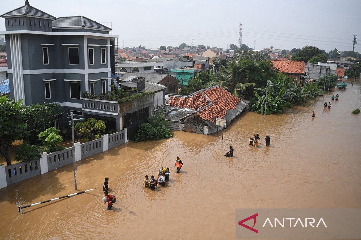 Sebanyak 29 RT di Jakarta terendam banjir hingga 2,5 meter